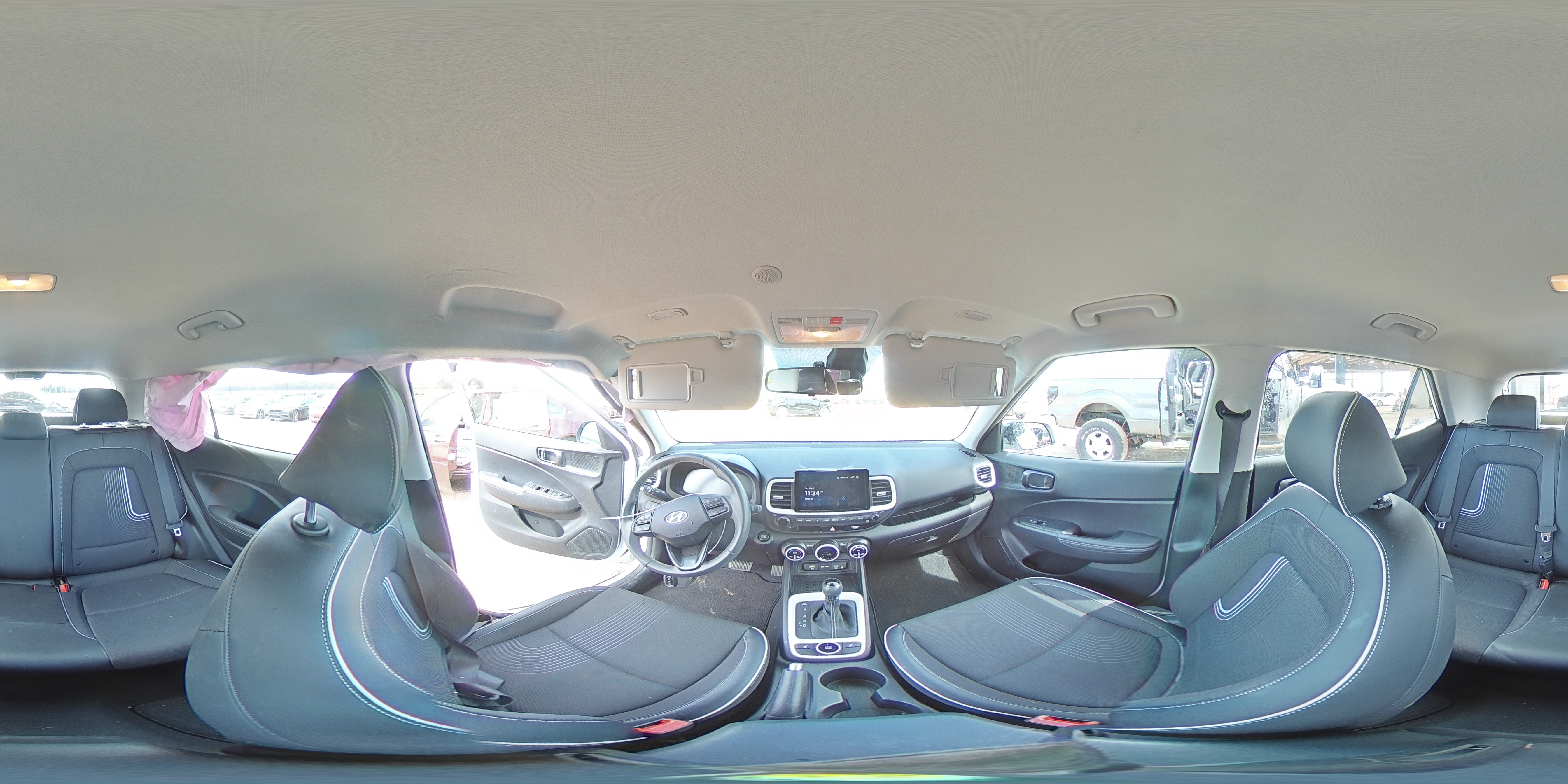 2023 Hyundai Venue - Image 14