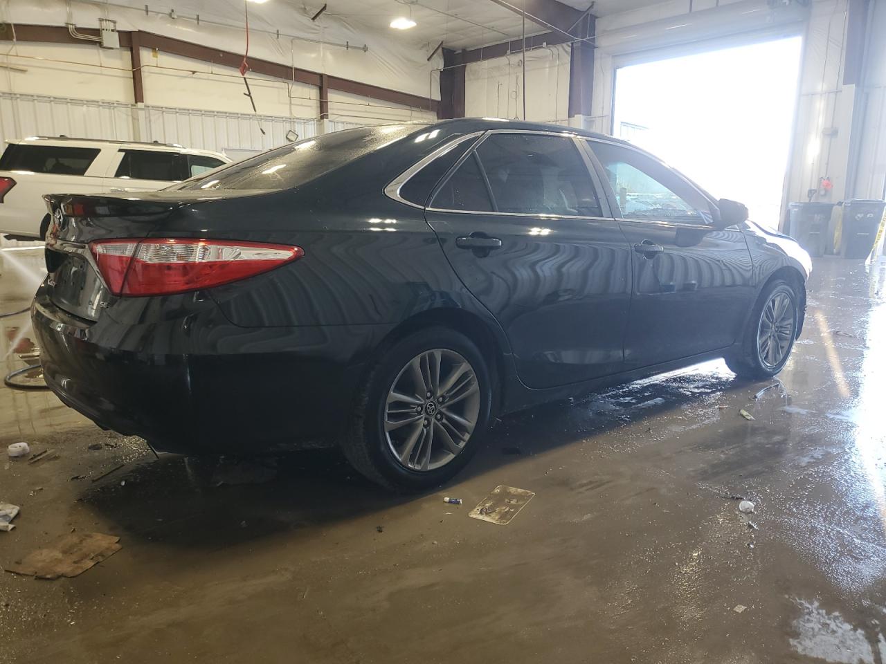 2016 Toyota Camry - Image 3