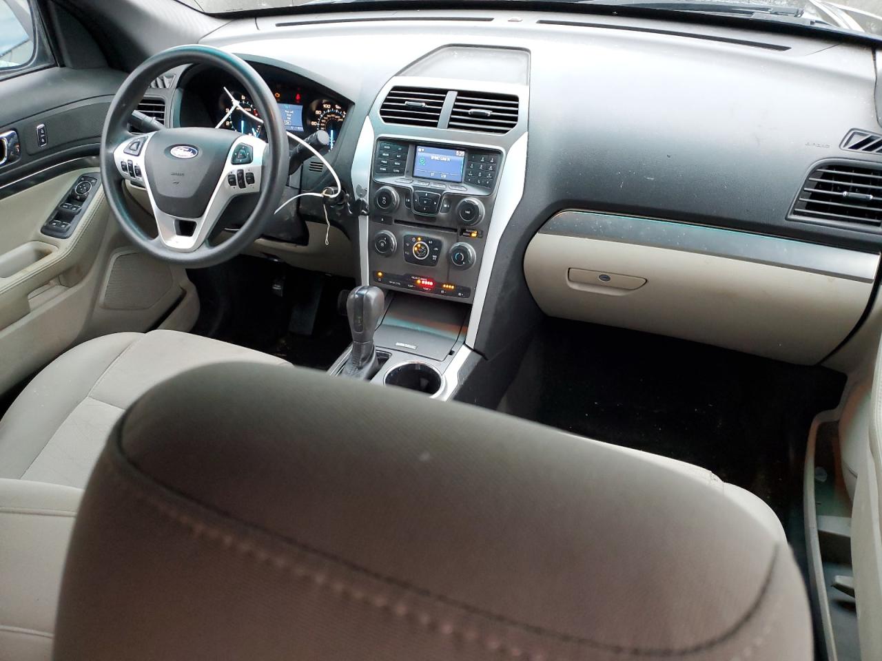 2015 Ford Explorer - Image 8