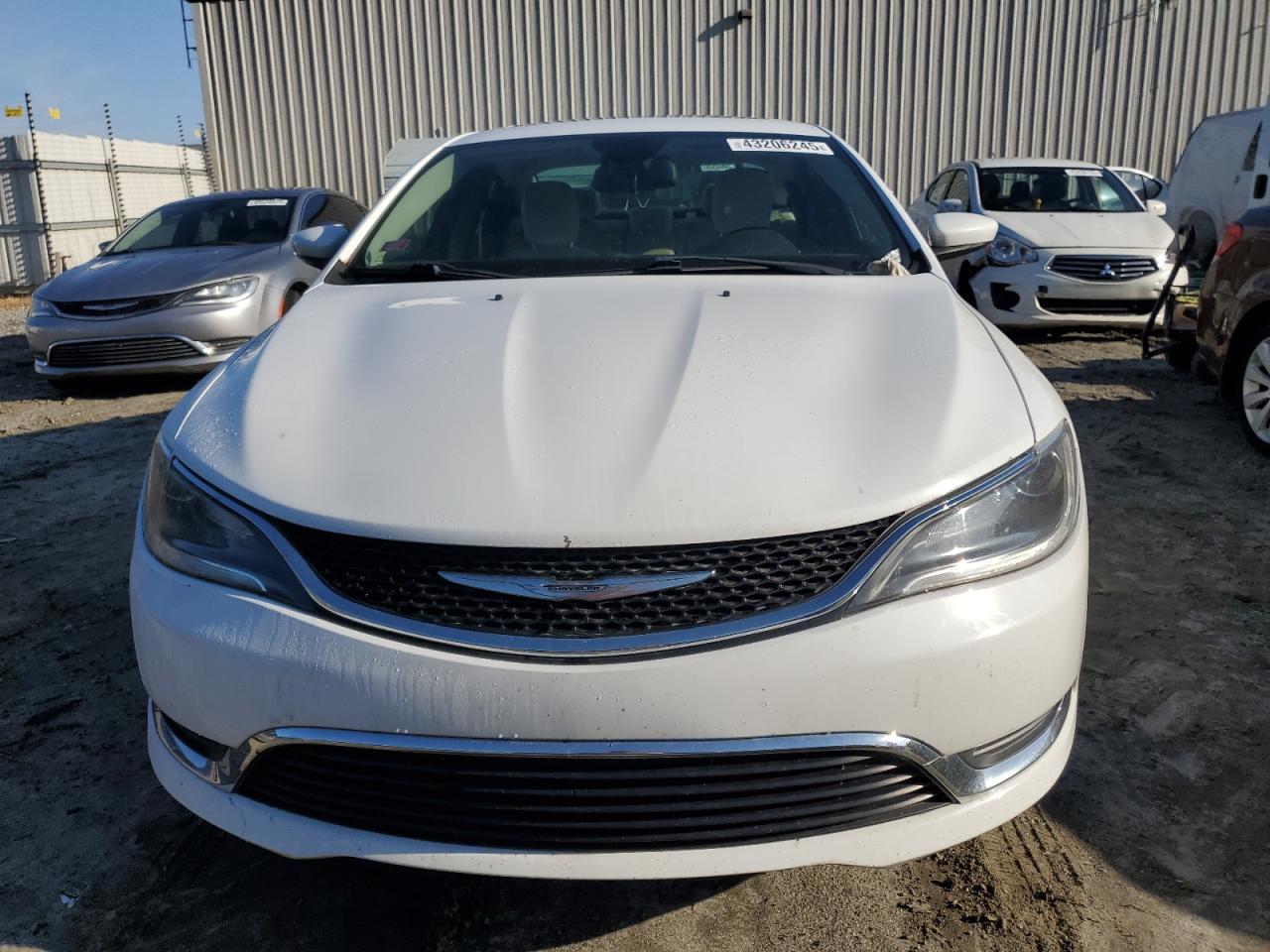 2015 Chrysler 200 - Image 5