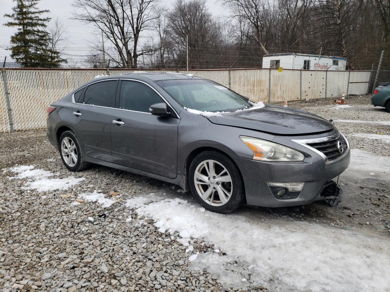 2014 Nissan Altima - Image 4