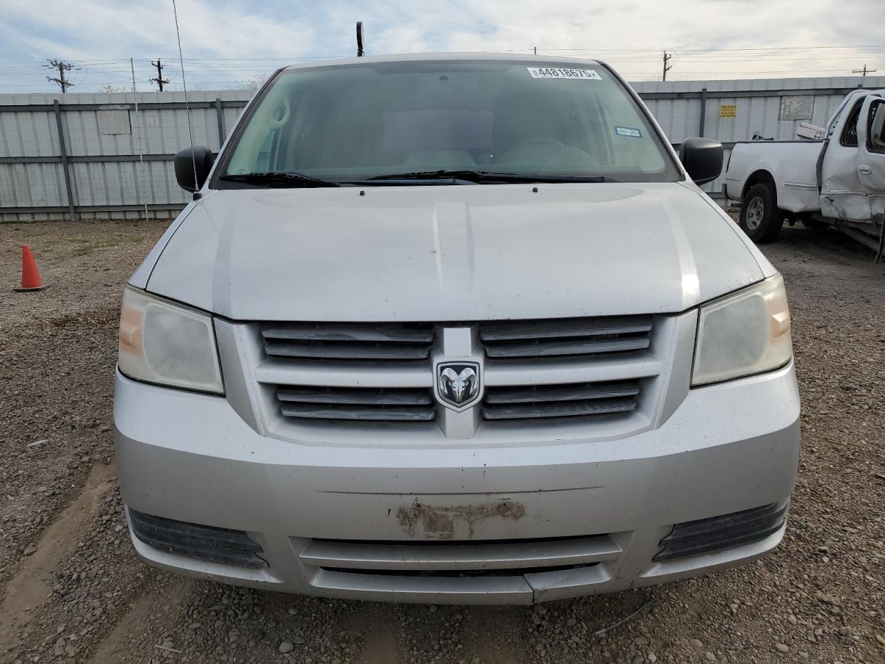 2008 Dodge Caravan - Image 5
