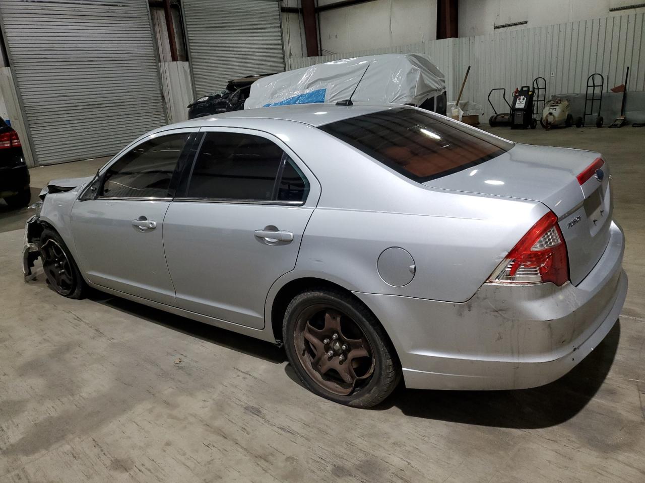 2010 Ford Fusion - Image 2