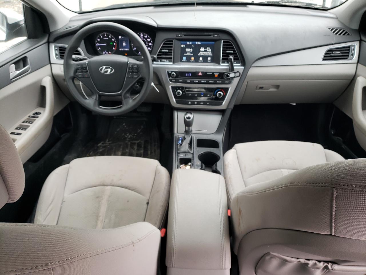 2017 Hyundai Sonata - Image 8