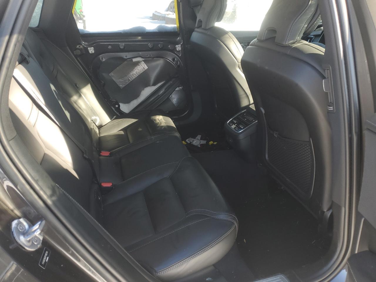 2023 Volvo V90 - Image 10