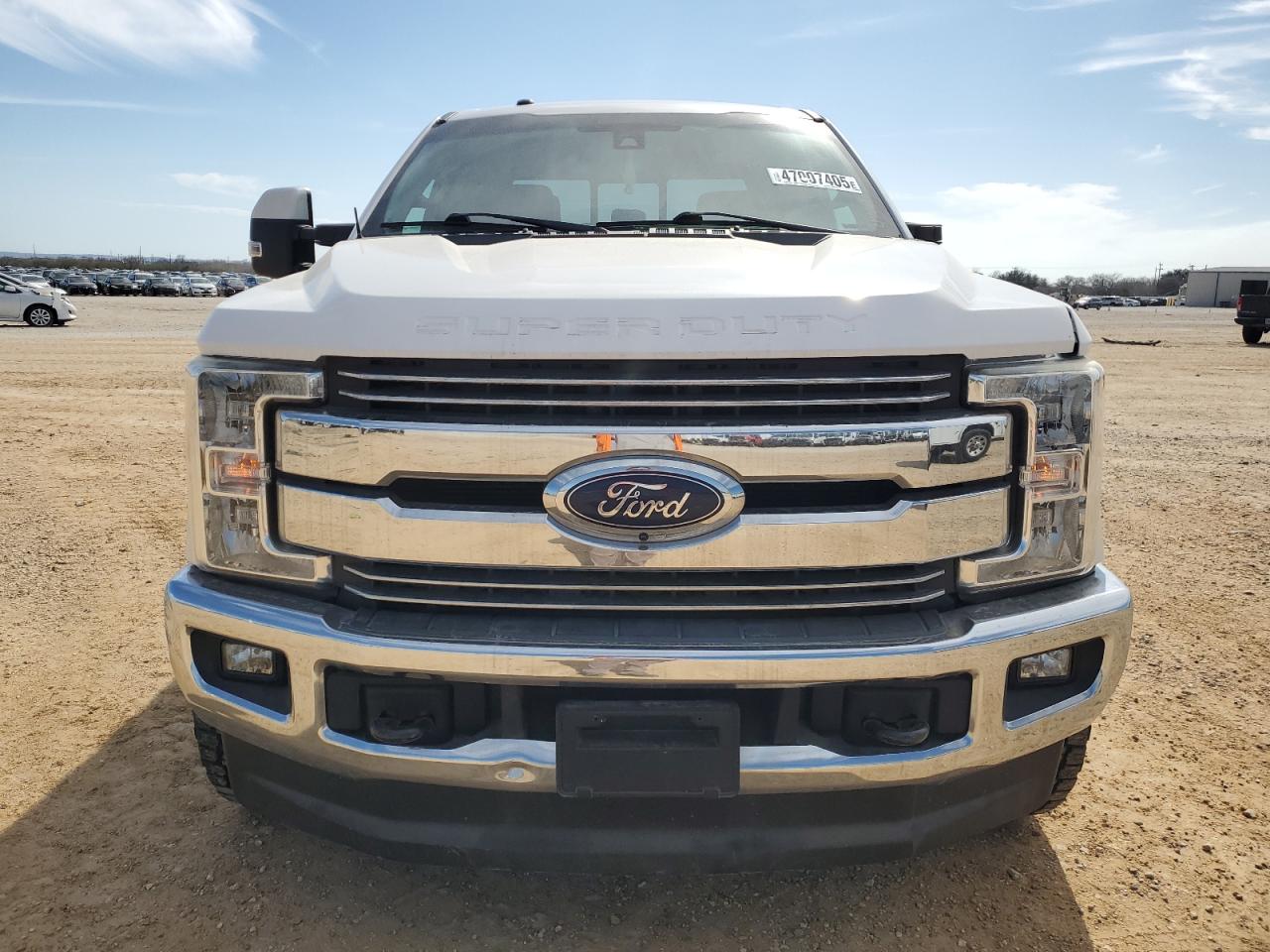 2017 Ford F250 - Image 5
