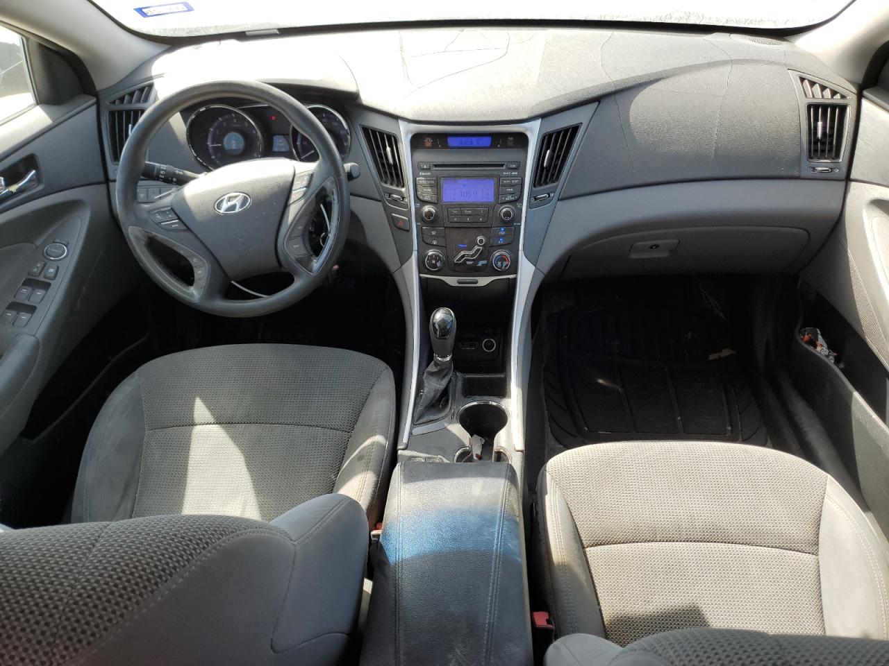 2013 Hyundai Sonata - Image 8
