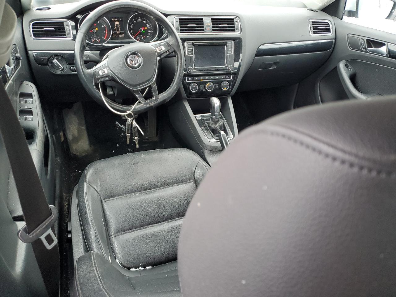 2017 Volkswagen Jetta - Image 8