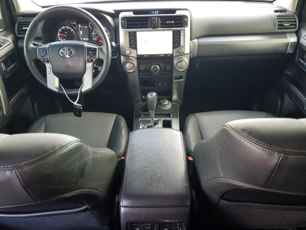 2020 Toyota 4Runner - Image 8