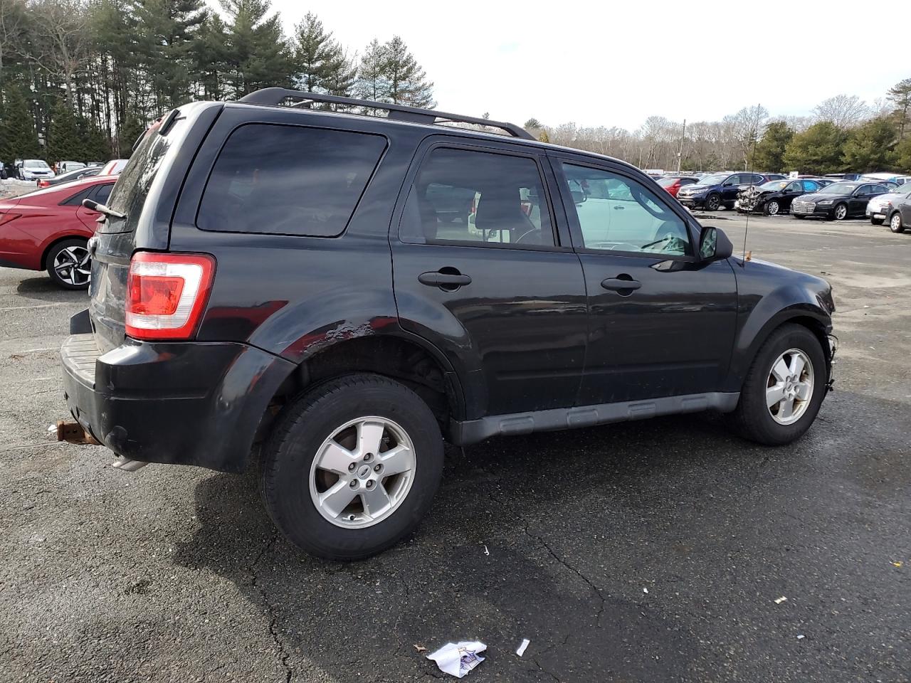 2011 Ford Escape - Image 3