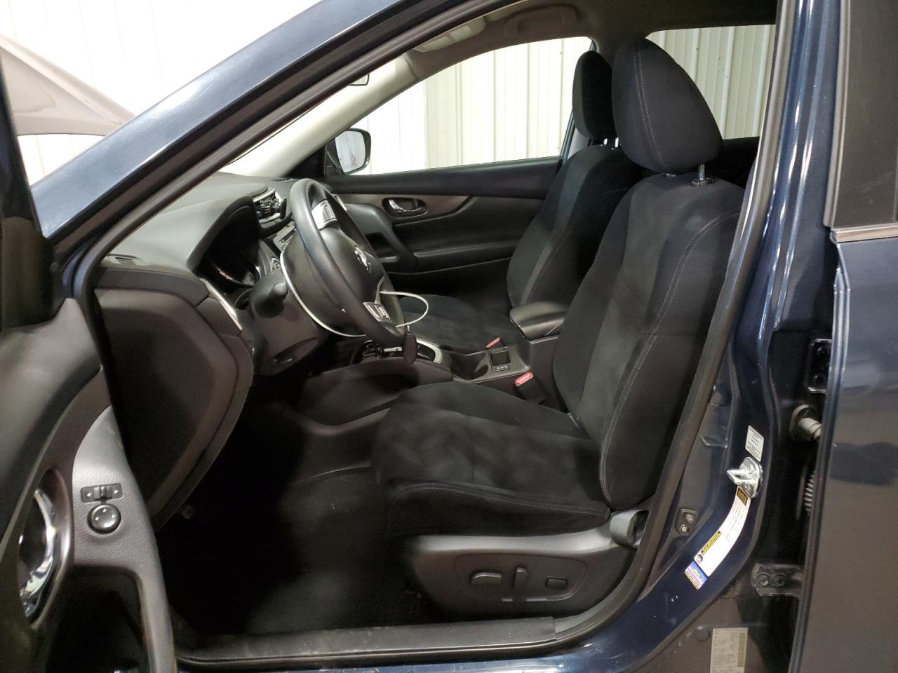2015 Nissan Rogue - Image 7