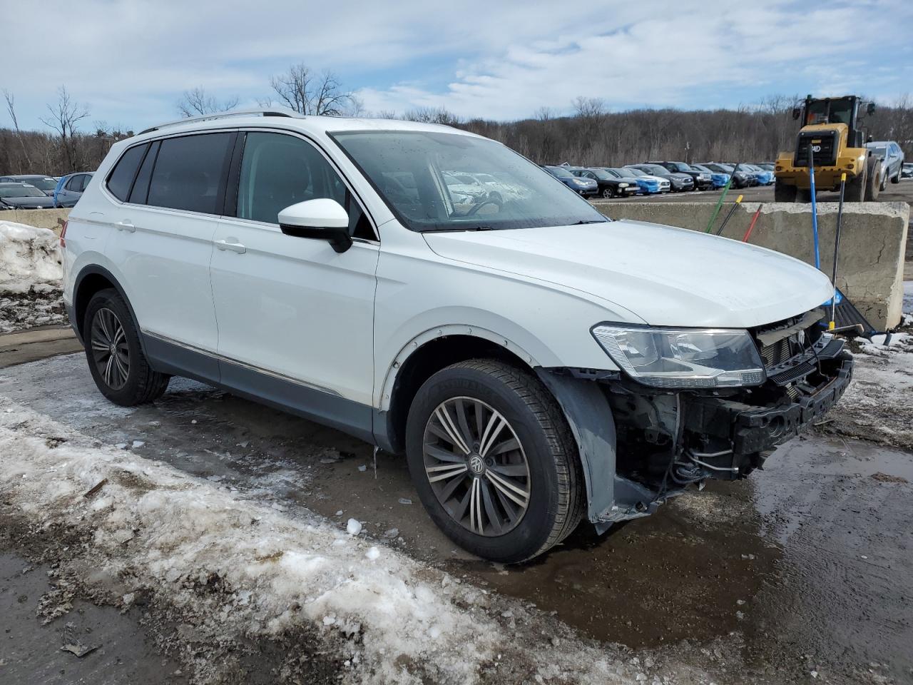2018 Volkswagen Tiguan - Image 4