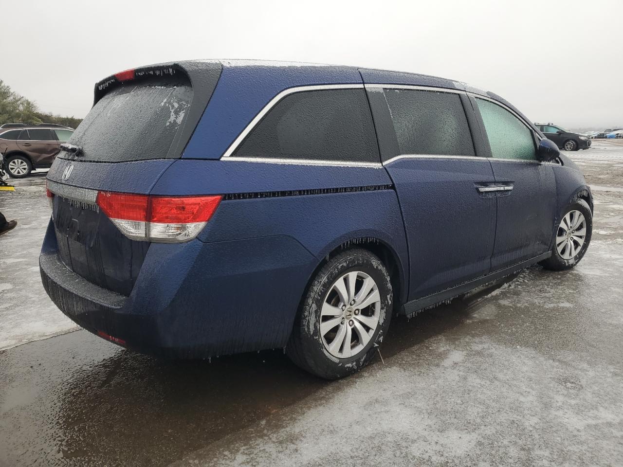 2015 Honda Odyssey - Image 3