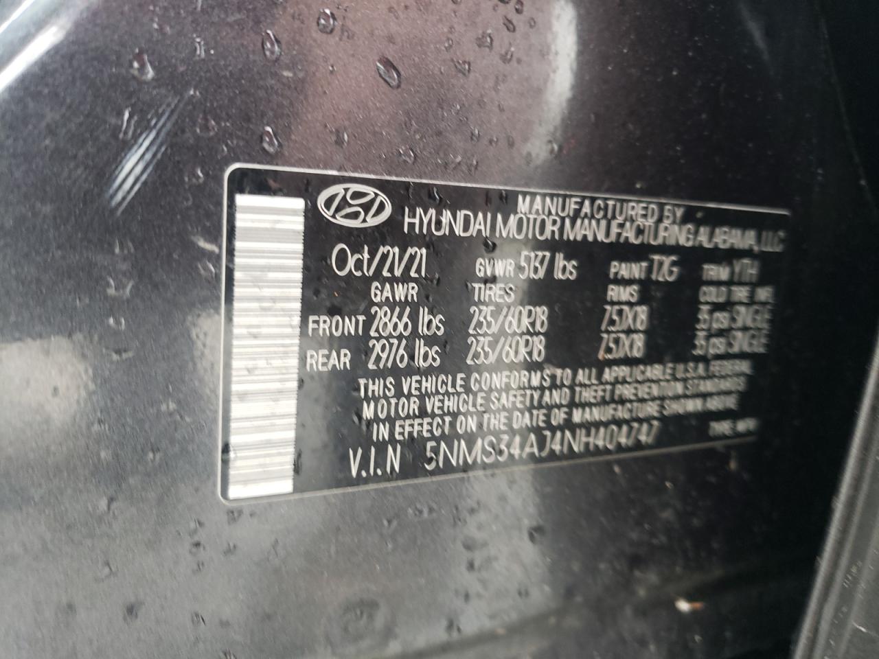 2022 Hyundai Santa Fe - Image 13