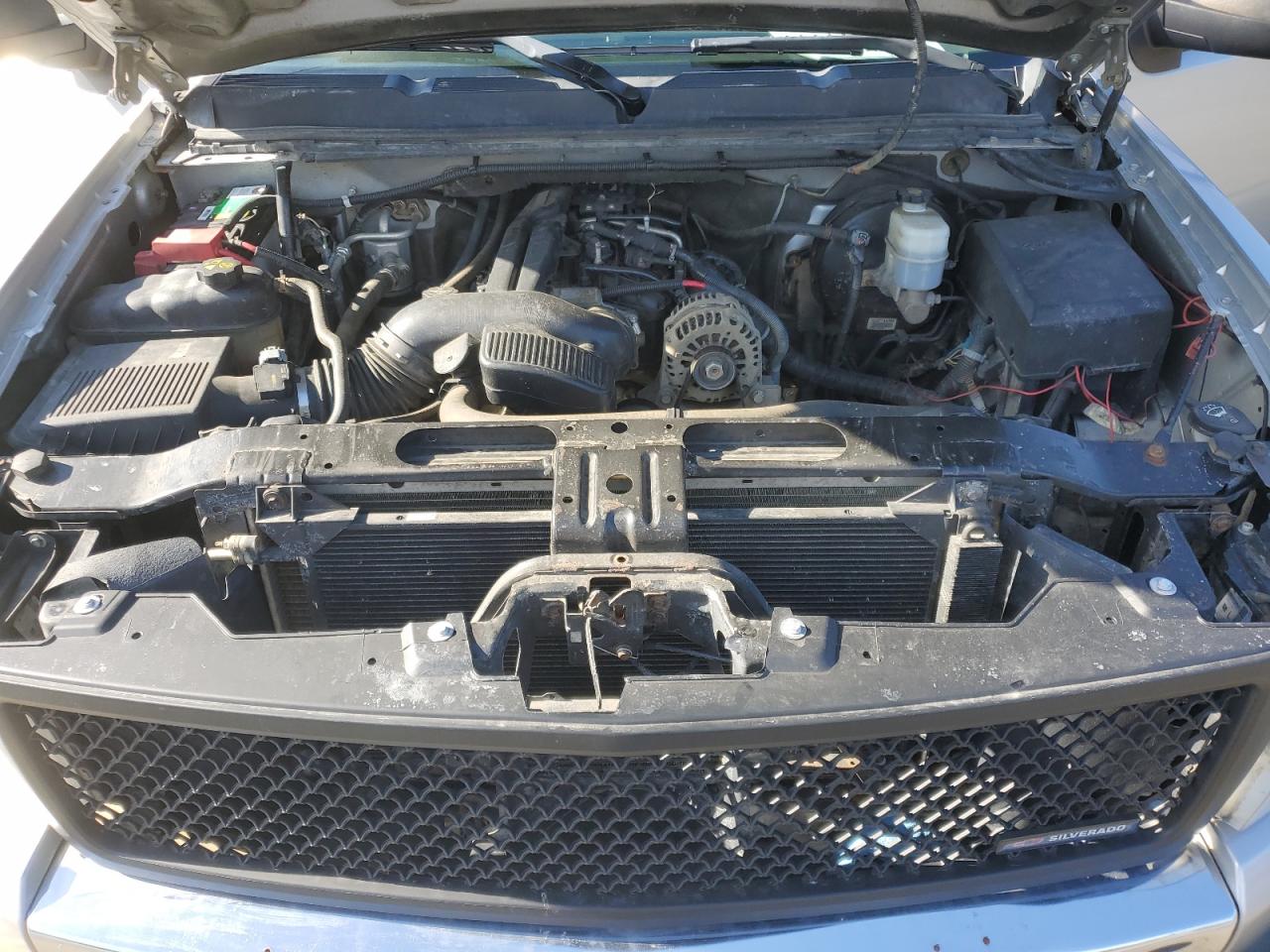 2011 Chevrolet Silverado - Image 11