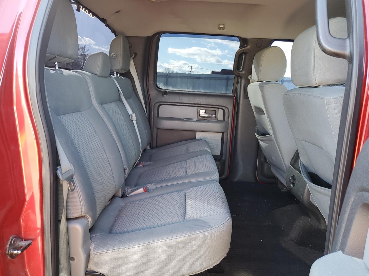 2013 Ford F-150 - Image 10