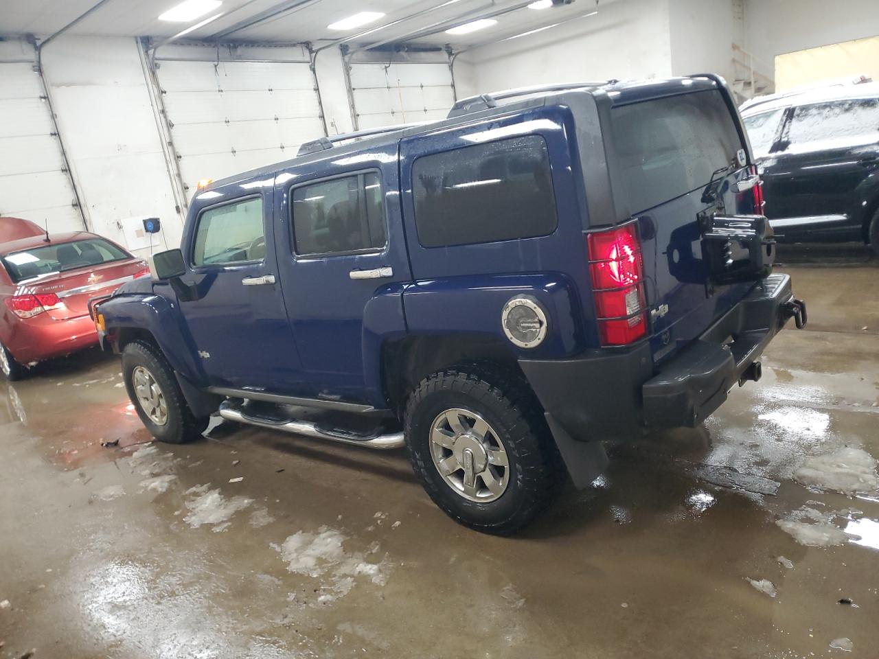 2009 Hummer H3 - Image 2