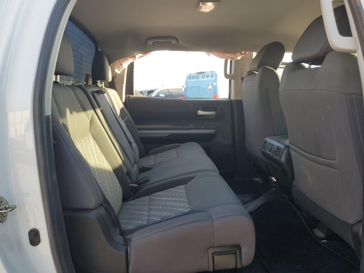 2020 Toyota Tundra - Image 10