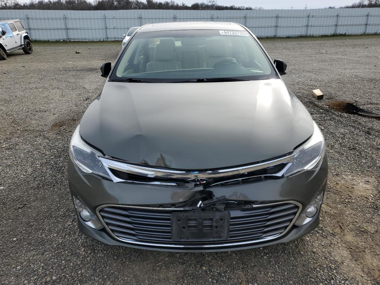 2013 Toyota Avalon - Image 5