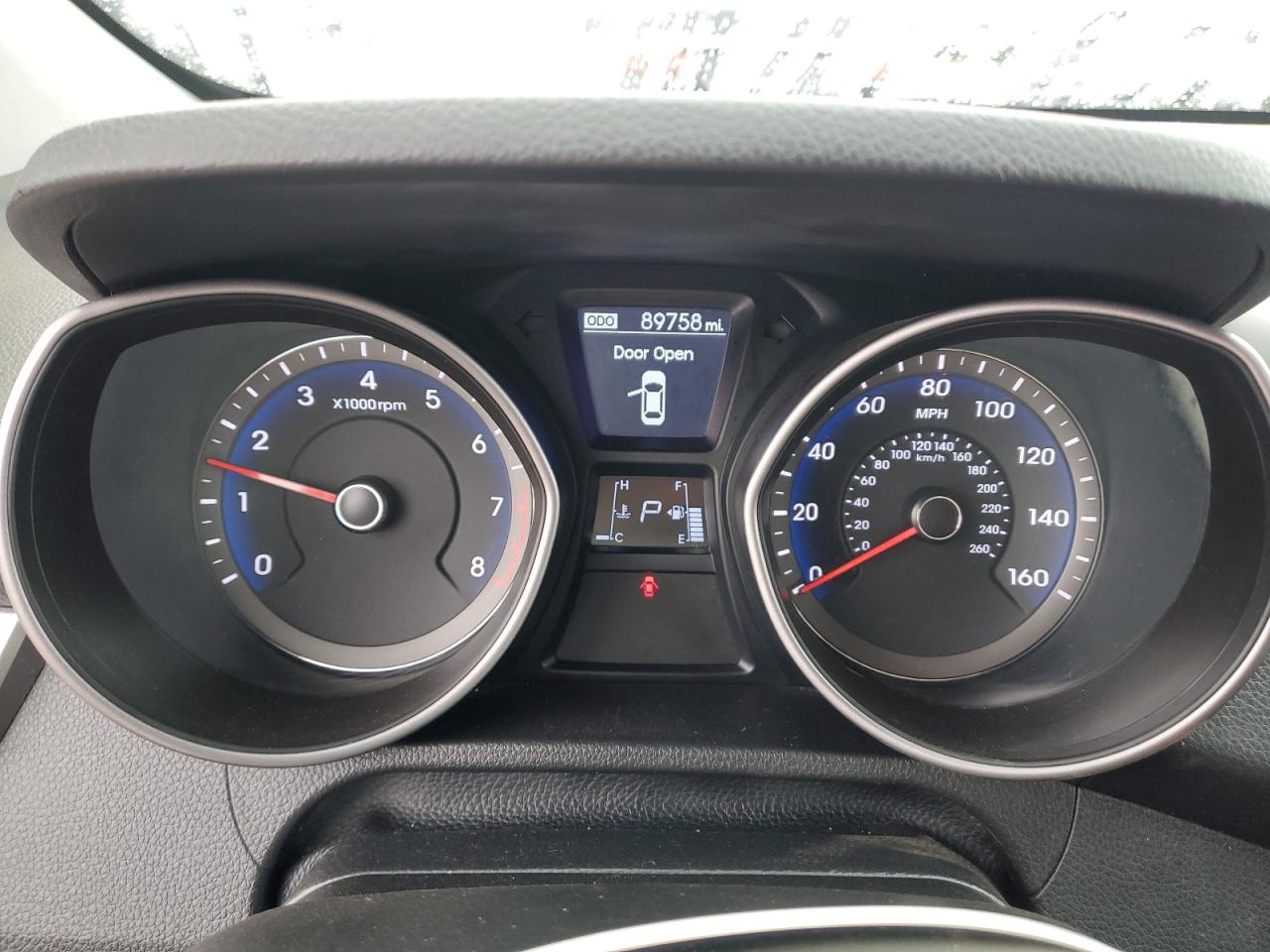 2014 Hyundai Elantra - Image 9