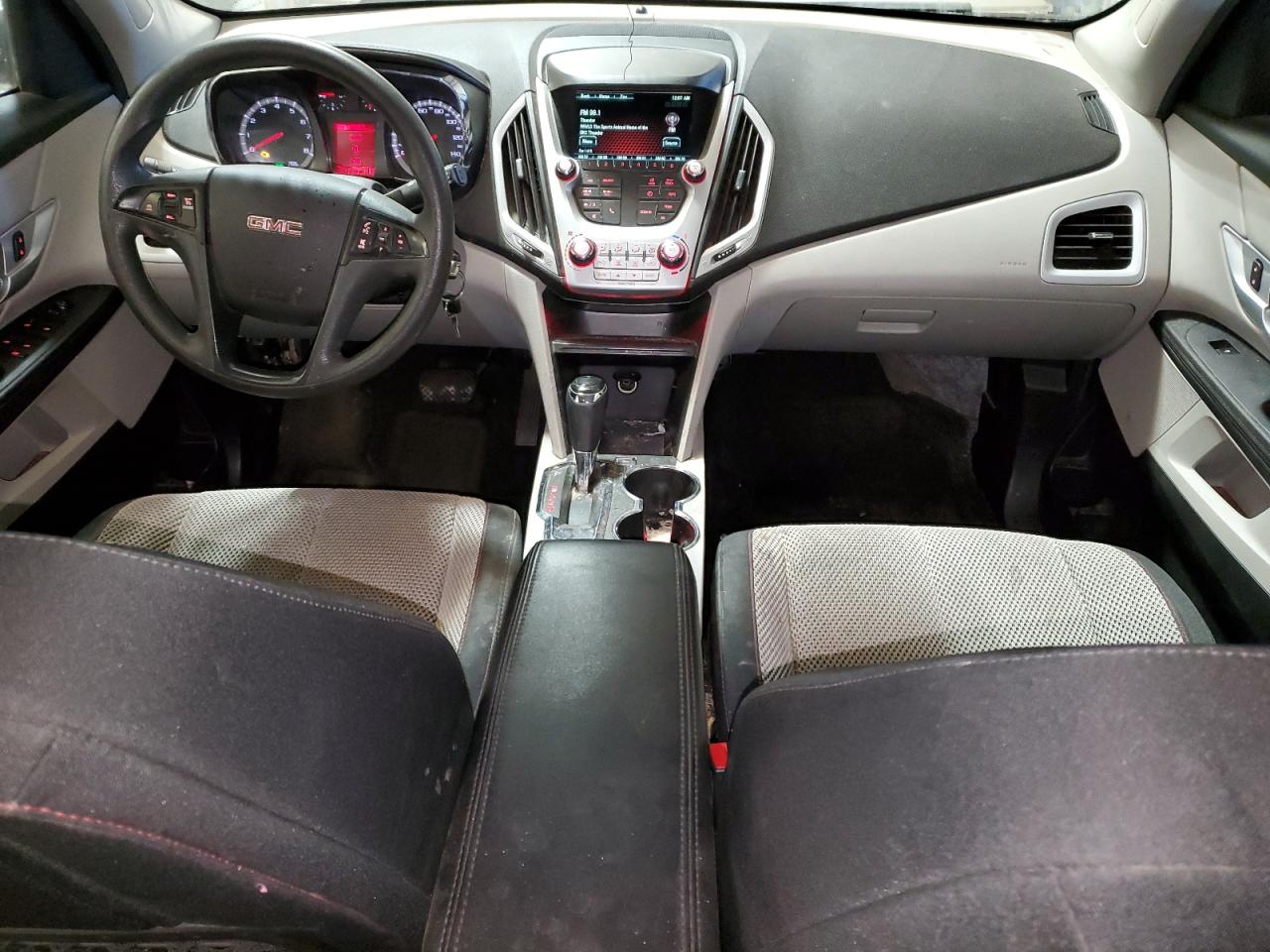 2017 GMC Terrain - Image 8