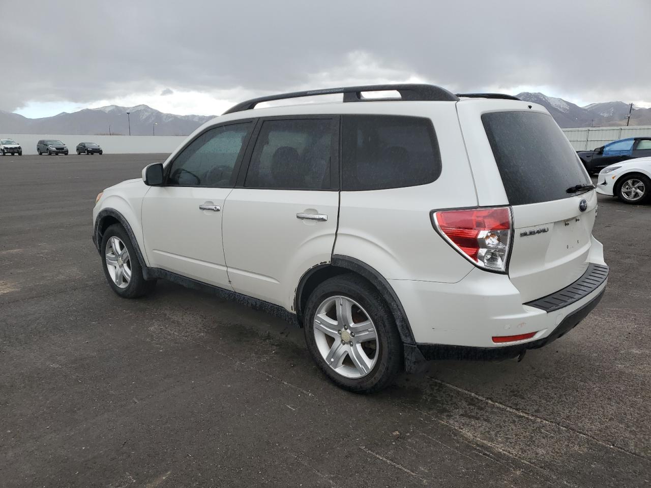 2009 Subaru Forester - Image 2