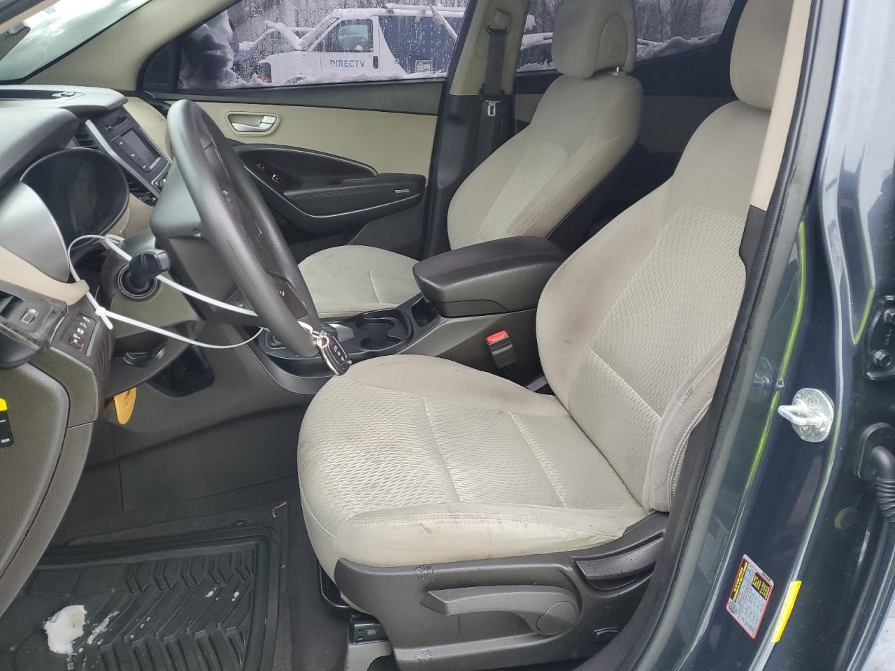 2017 Hyundai Santa Fe - Image 7