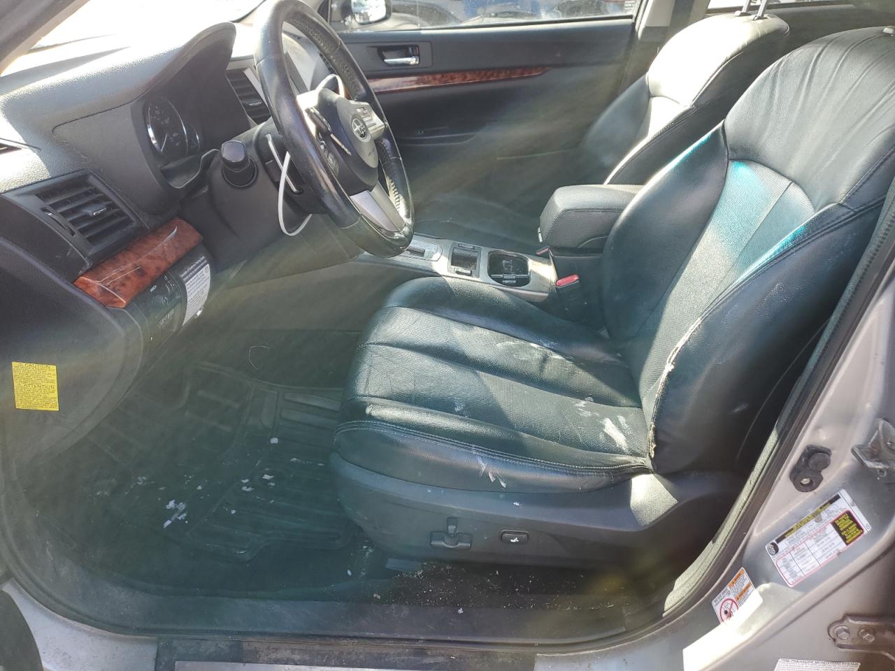 2011 Subaru Outback - Image 7