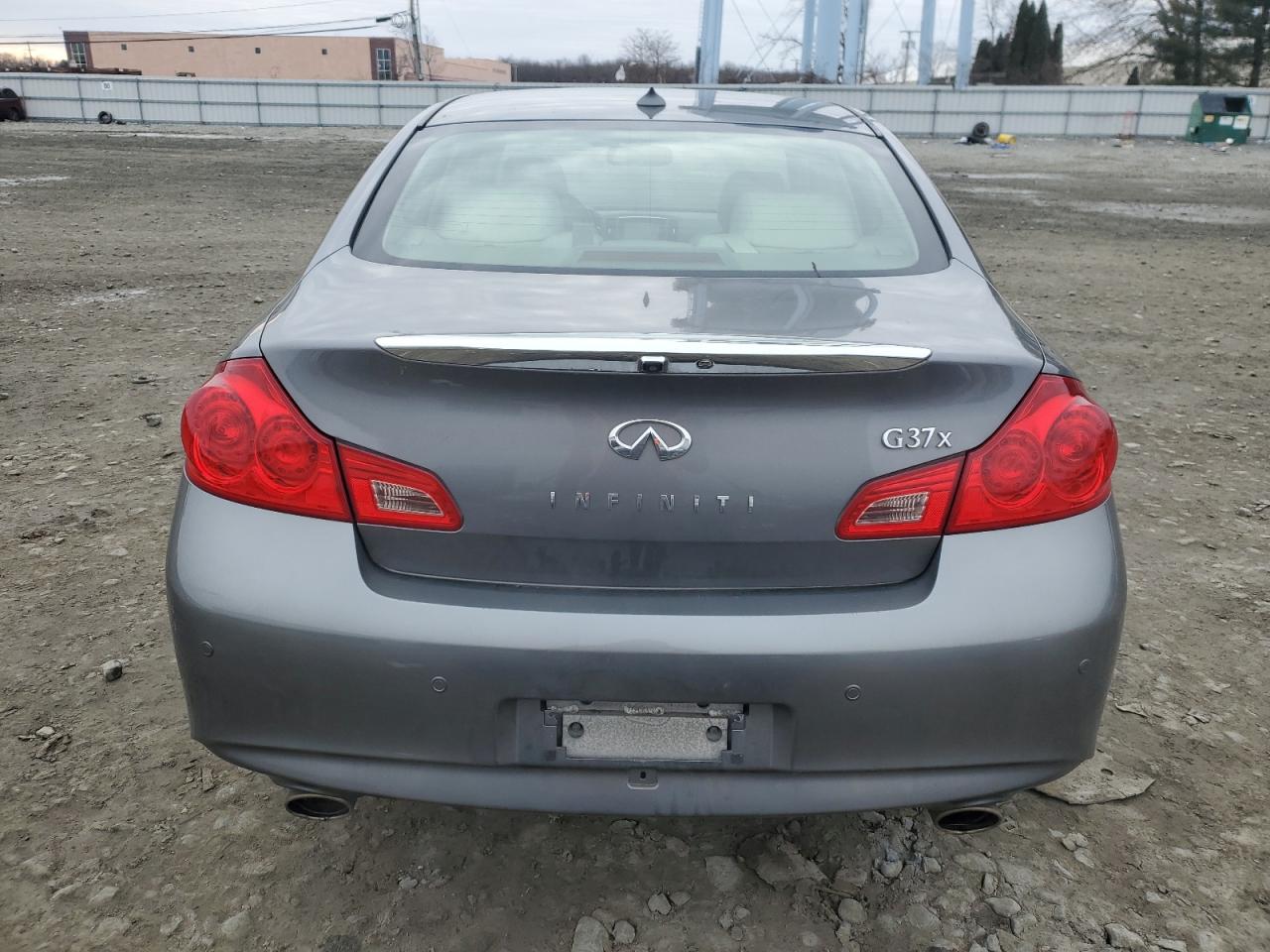 2011 Infiniti G - Image 6