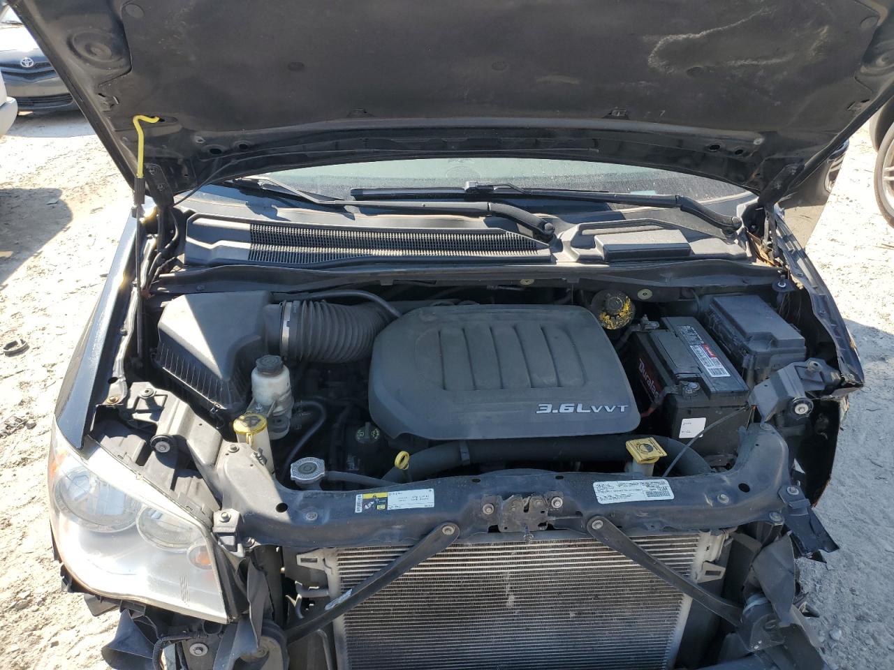 2018 Dodge Caravan - Image 12