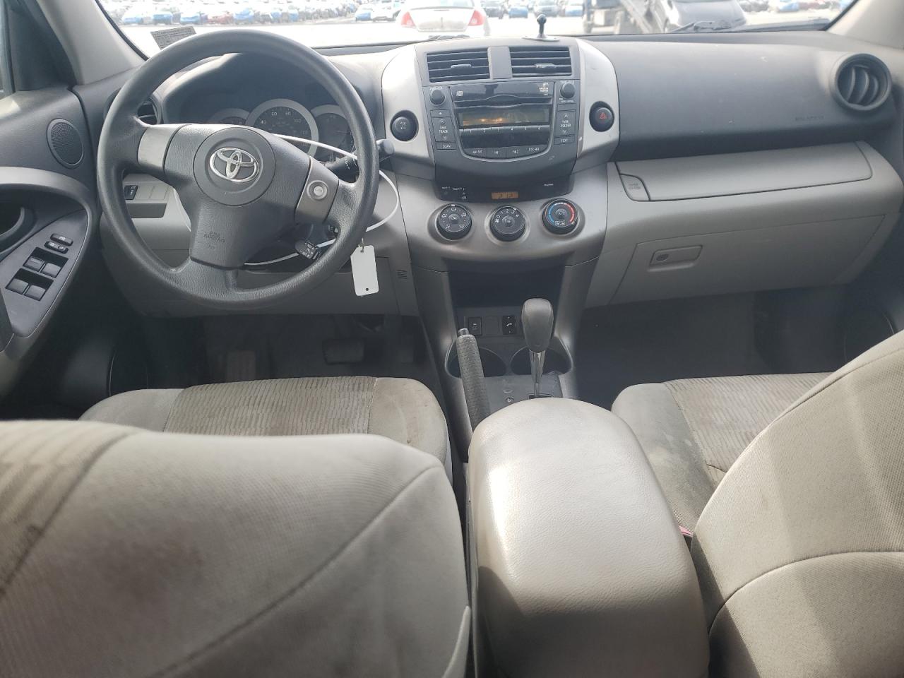 2011 Toyota RAV 4 - Image 8