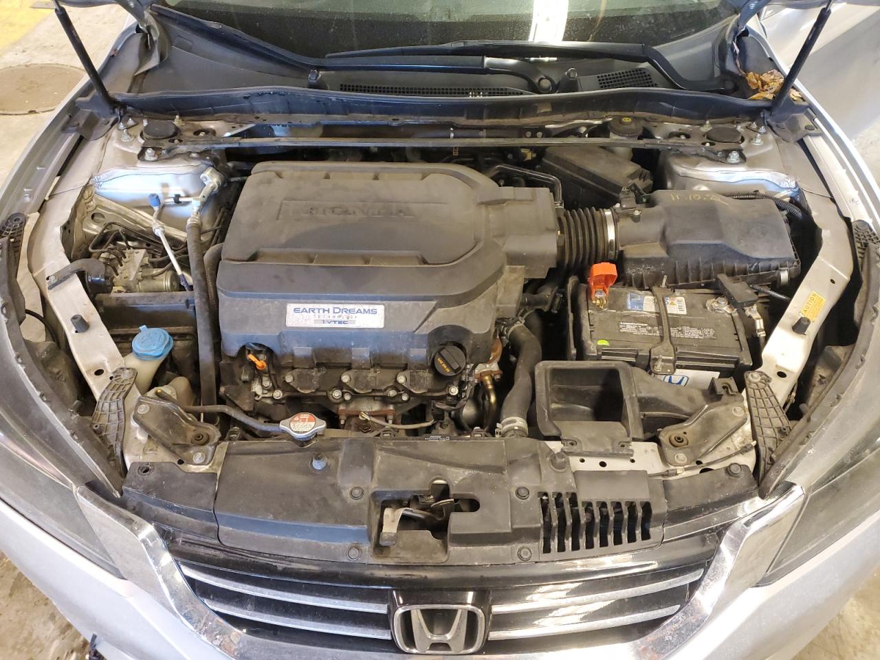 2015 Honda Accord - Image 11