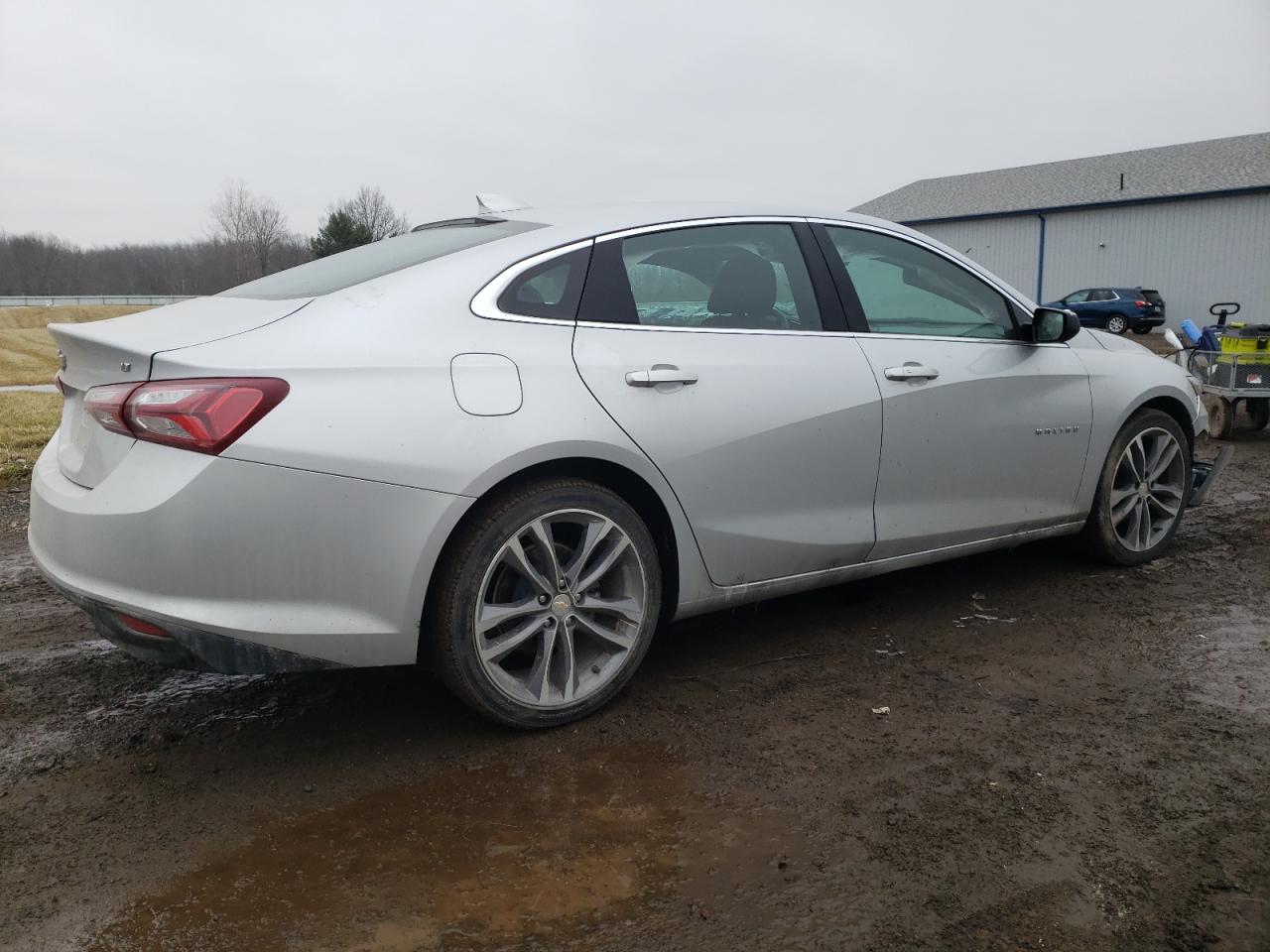 2022 Chevrolet Malibu - Image 3