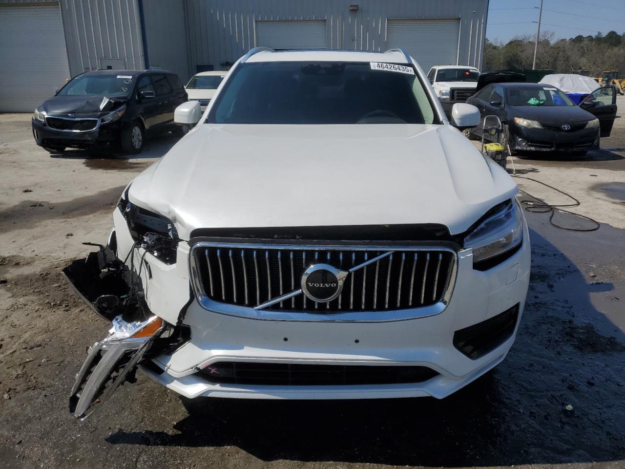2022 Volvo XC90 - Image 5