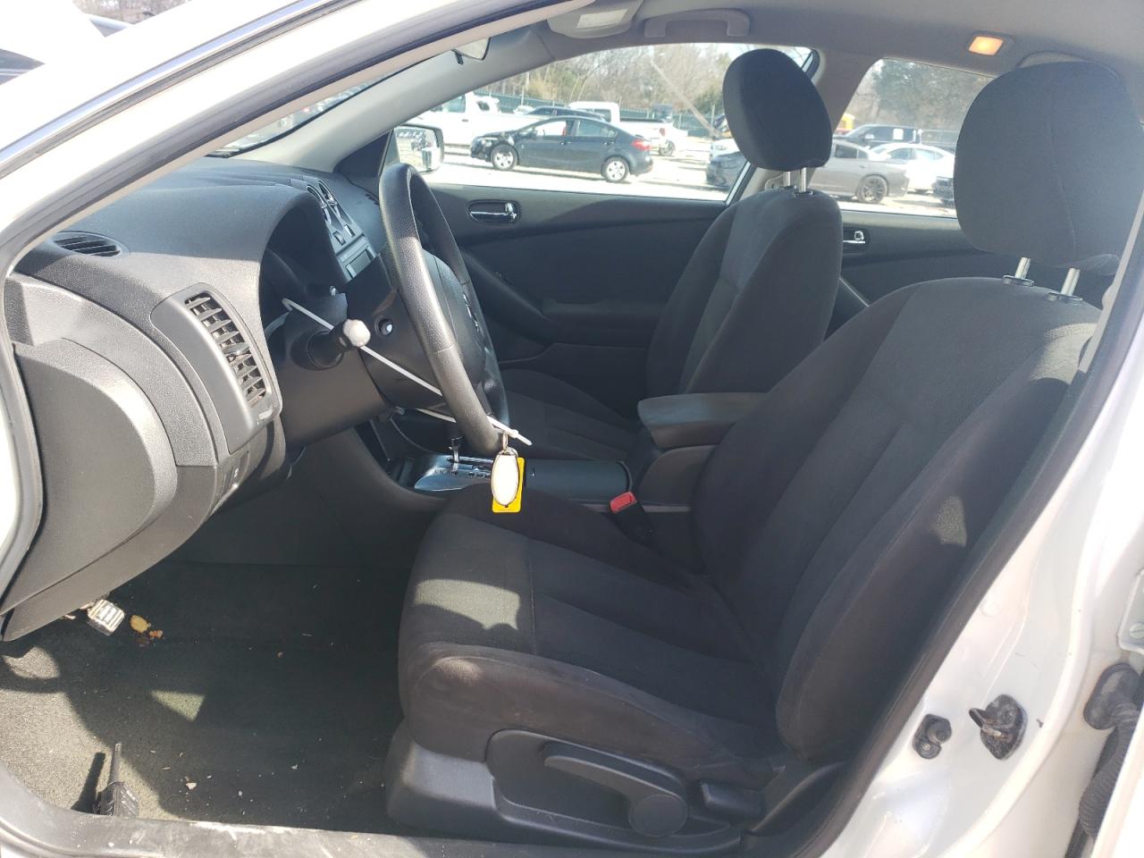 2010 Nissan Altima - Image 7