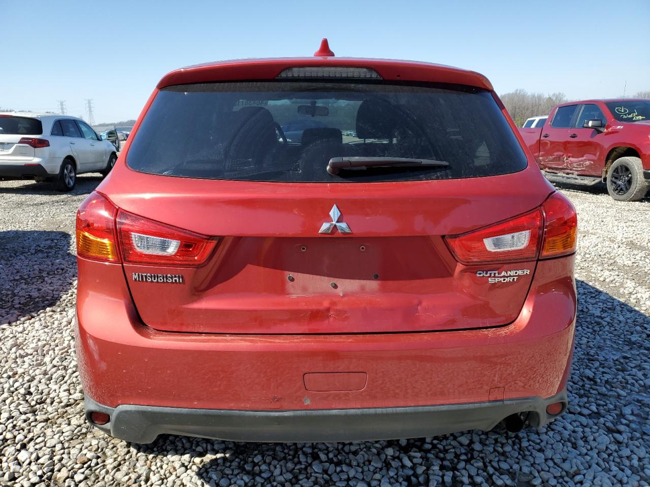 2017 Mitsubishi Outlander - Image 6