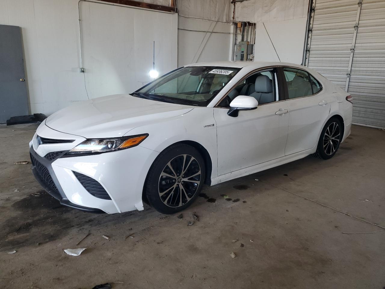 2020 Toyota Camry - Image 1