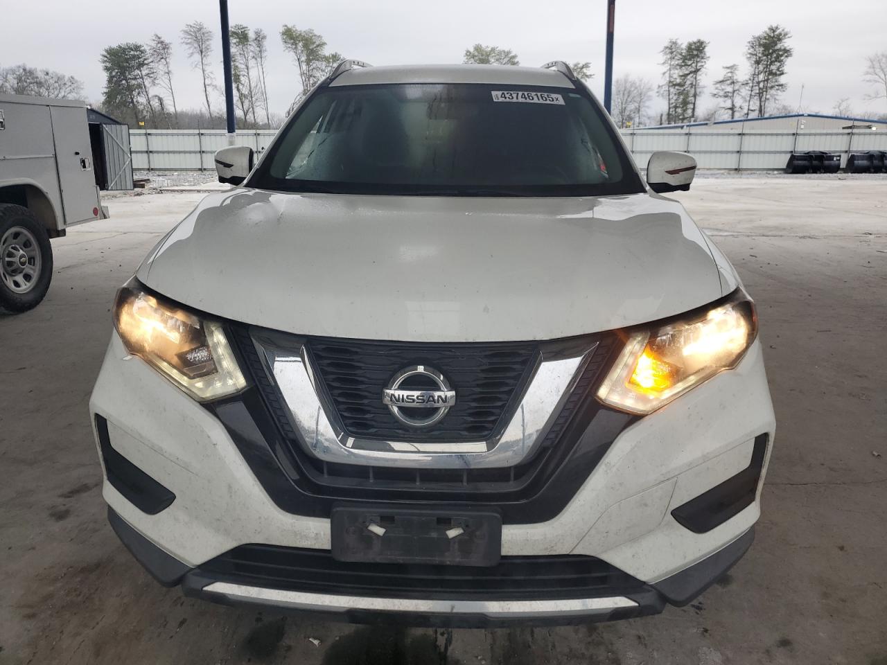 KNMAT2MT6HP509962 NISSAN ROGUE 2017