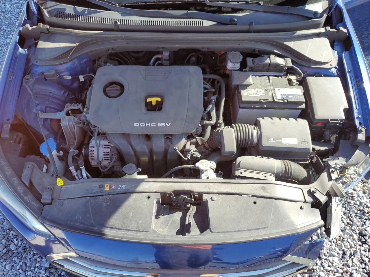 2017 Hyundai Elantra - Image 11