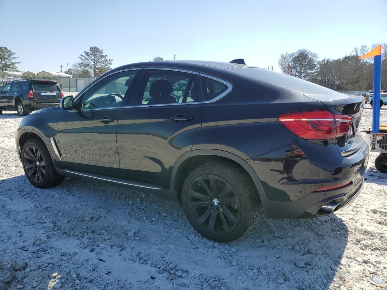 2015 BMW X6 - Image 2