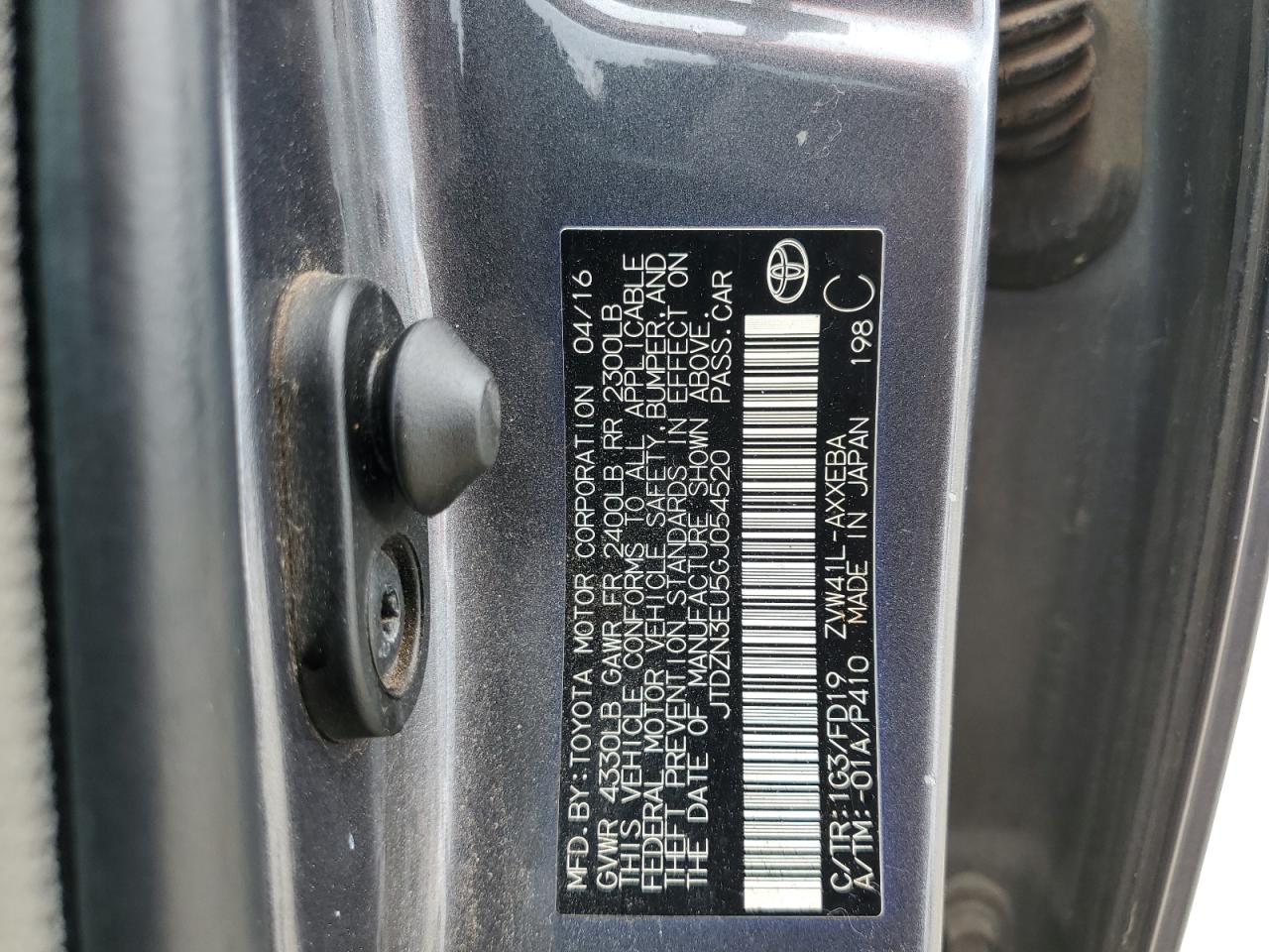 2016 Toyota Prius - Image 14