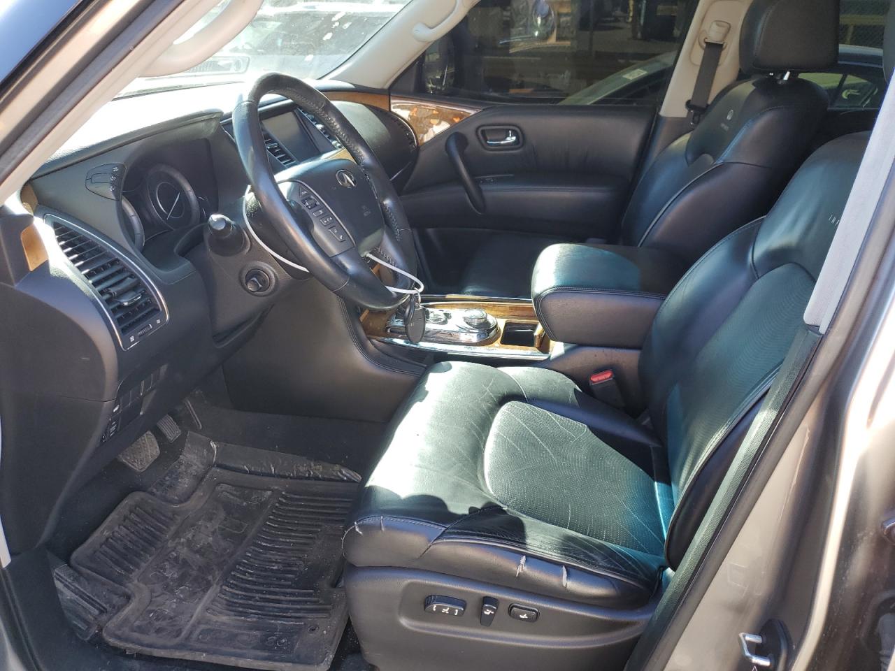 2014 Infiniti QX80 - Image 7