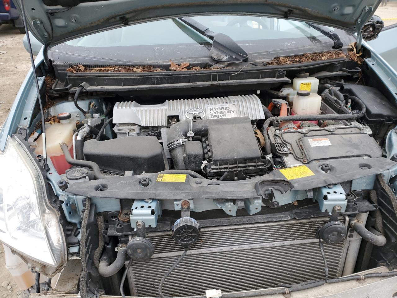 2015 Toyota Prius - Image 12