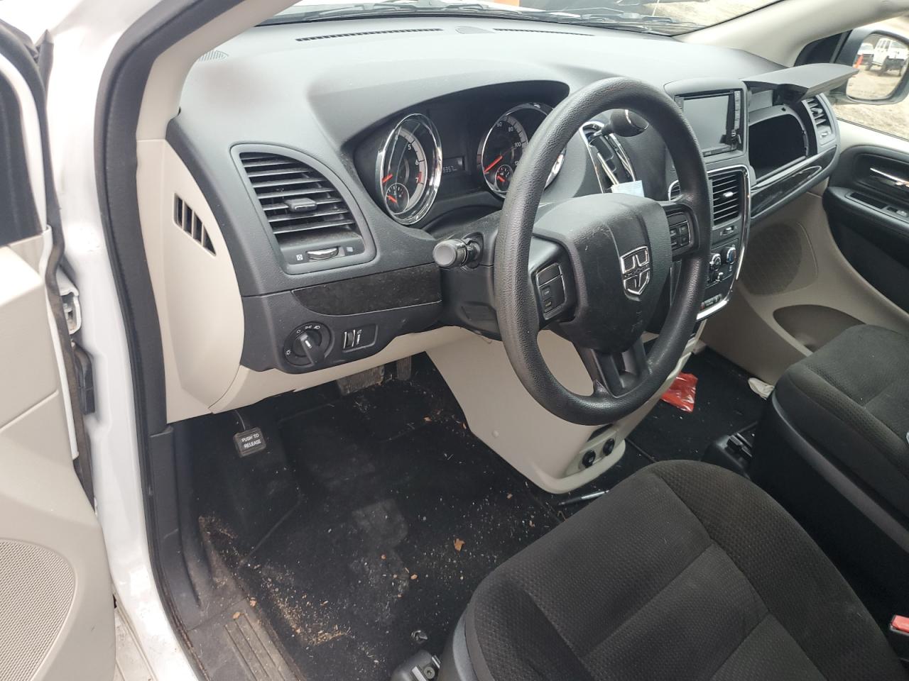 2018 Dodge Caravan - Image 8