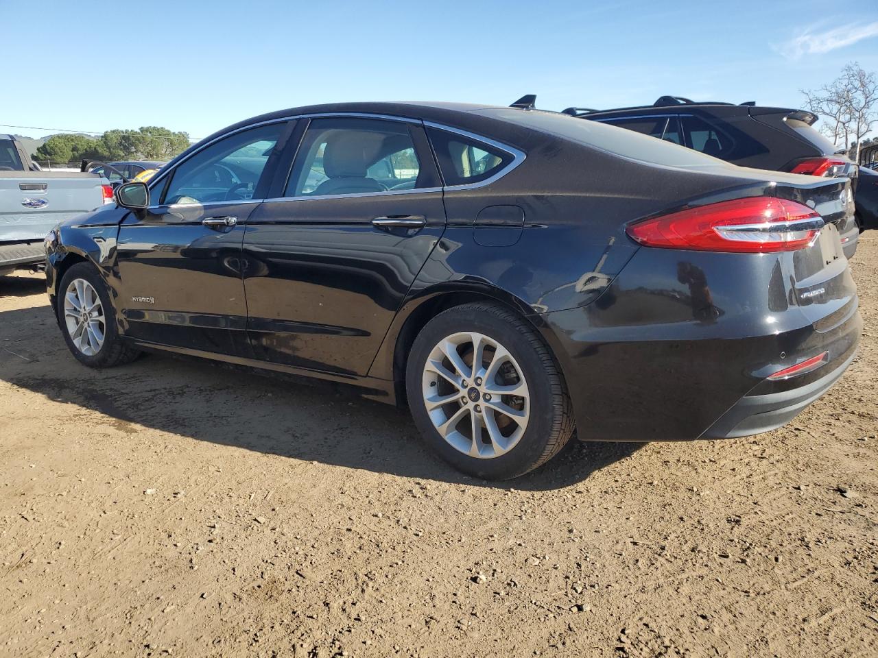 2019 Ford Fusion - Image 2
