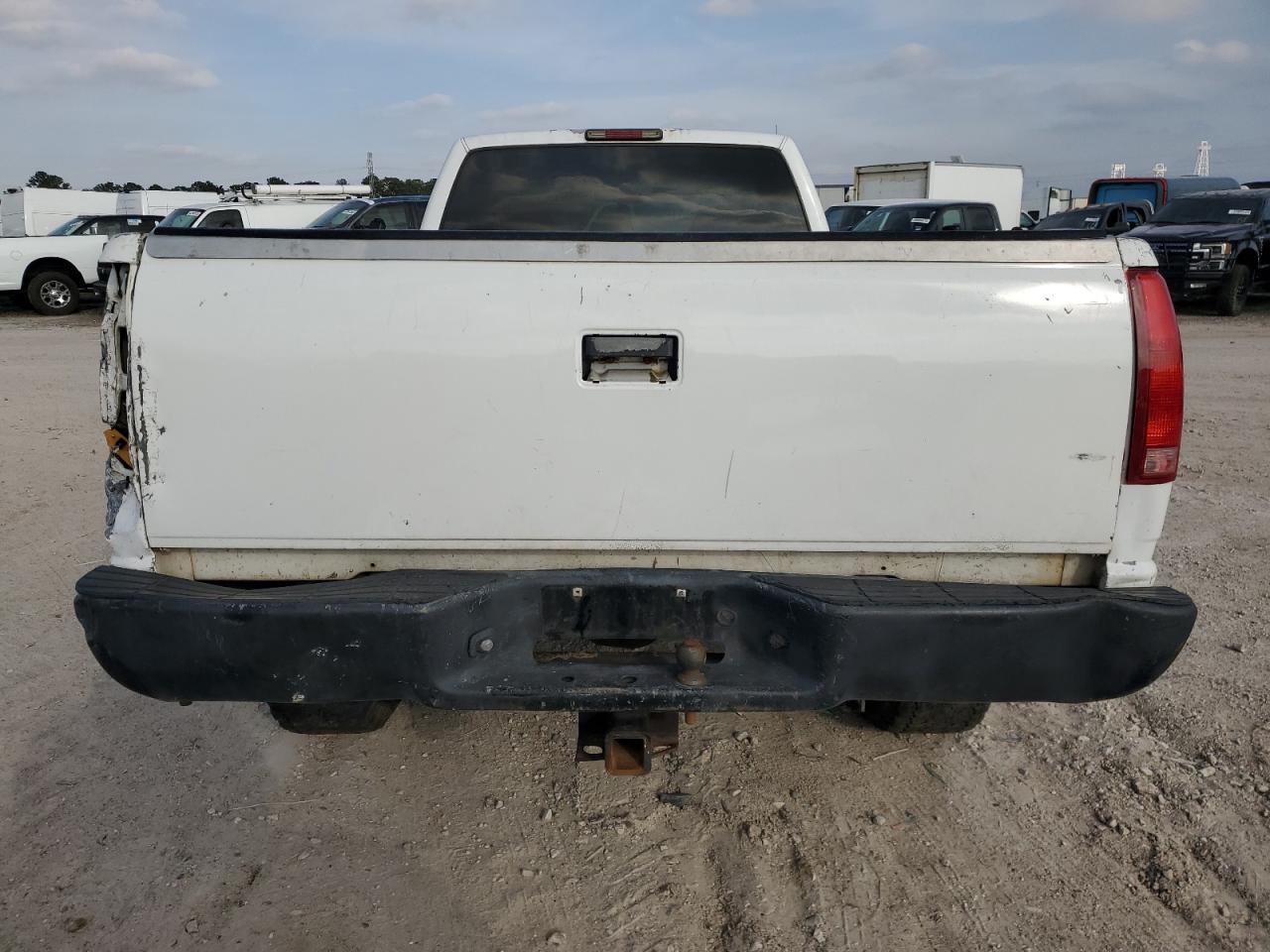 1999 Chevrolet GMT-400 - Image 6