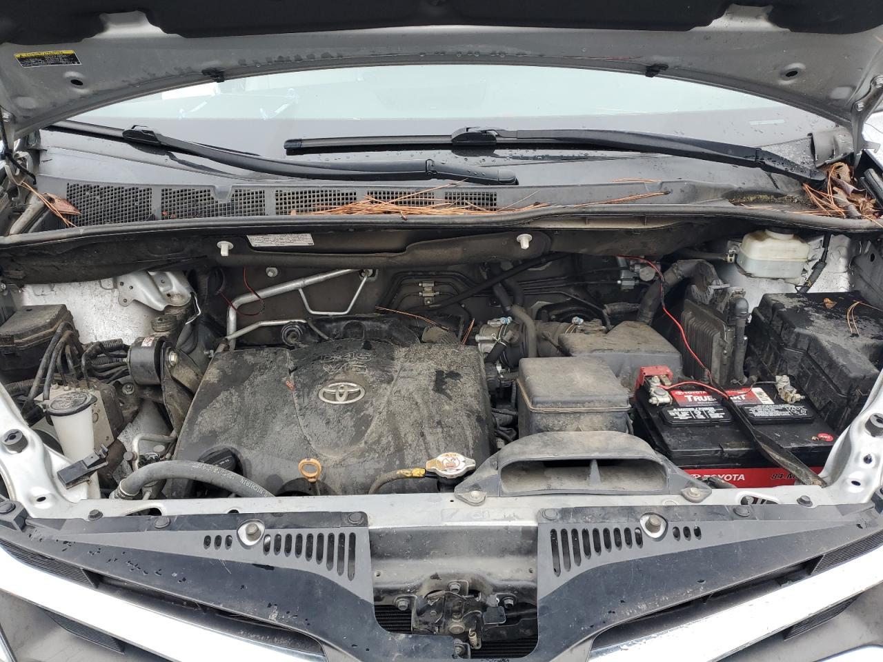 2020 Toyota Sienna - Image 13