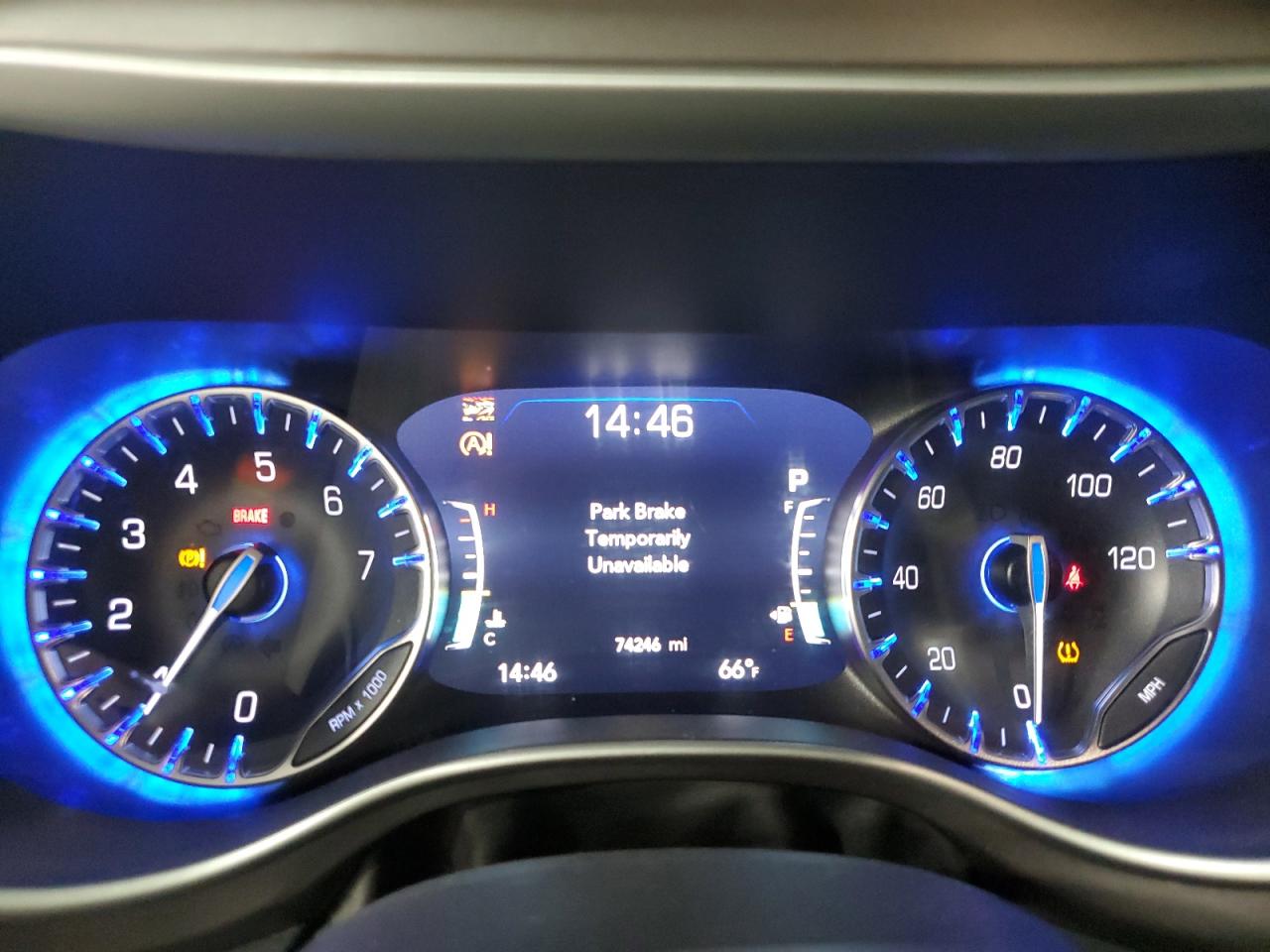 2022 Chrysler Pacifica - Image 9