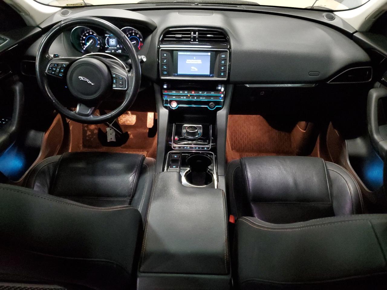 2017 Jaguar F-Pace - Image 8