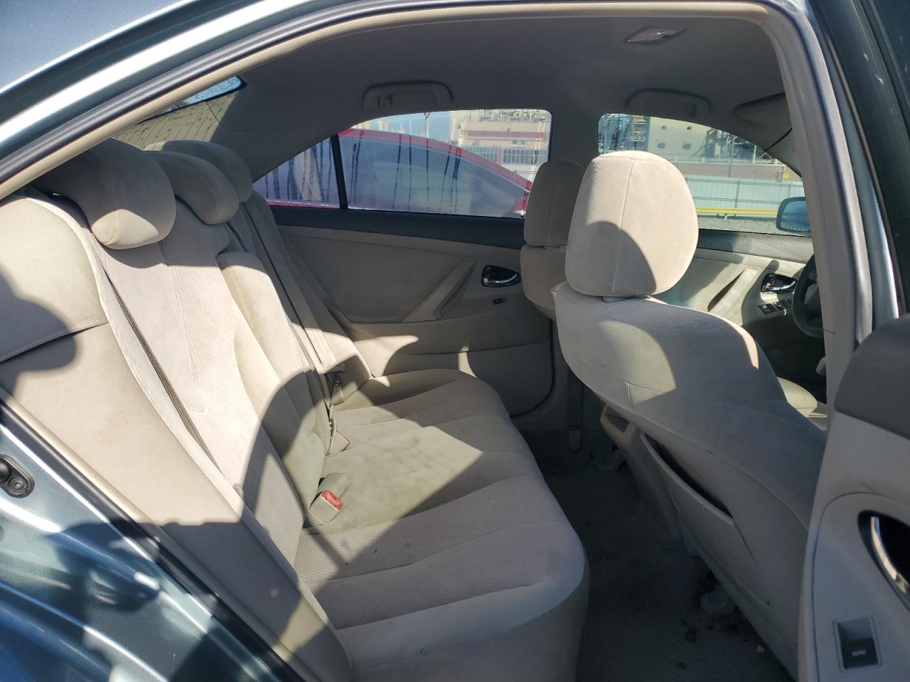 2011 Toyota Camry - Image 10